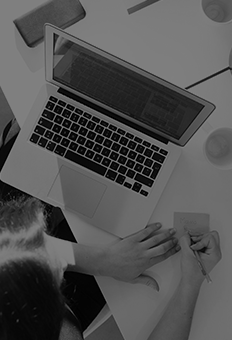 ���W����